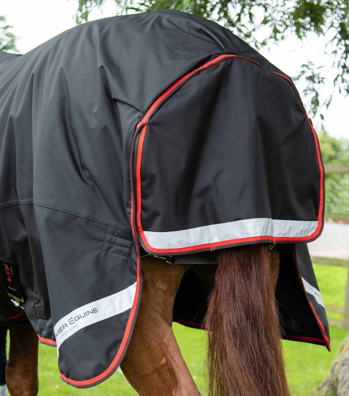 Premier Equine Buster 420g Turnout Rug with Classic Neck Cover - Nags Essentials