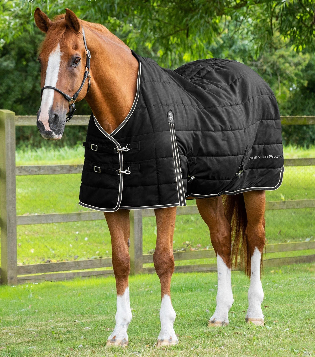 Premier Equine Garissa Stable Rug 200g - Nags Essentials