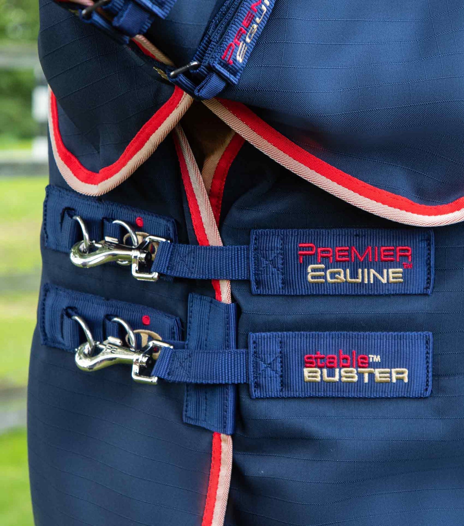 Premier Equine Stable Buster 200g Stable Rug with Neck Cover - Nags Essentials