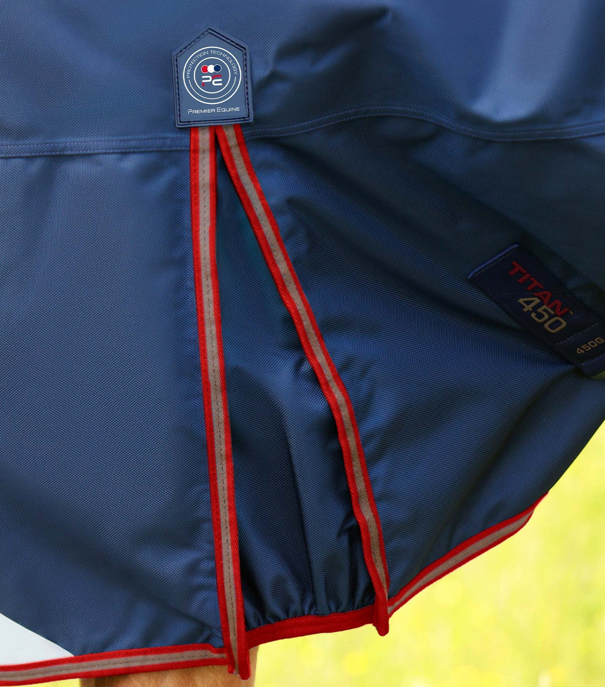 Premier Equine Titan 450g Turnout Rug with Snug-Fit Neck Cover - Nags Essentials