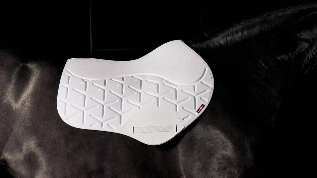 ProForm Moulded Close Contact Pad - Nags Essentials