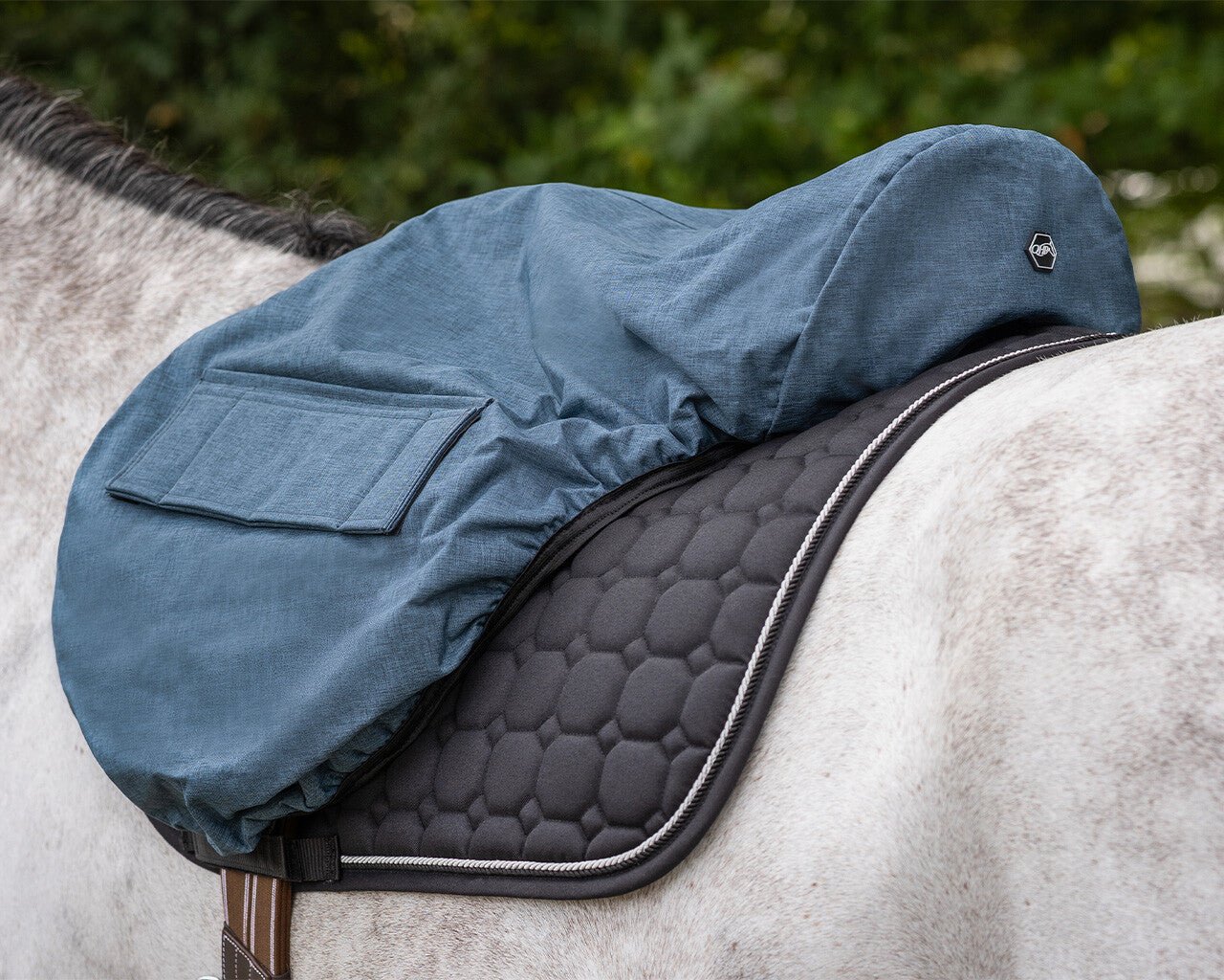 QHP Saddle cover - Nags Essentials