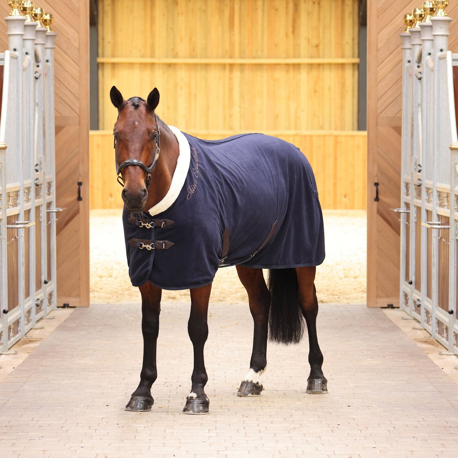 Shires Deluxe Fleece Rug - Nags Essentials