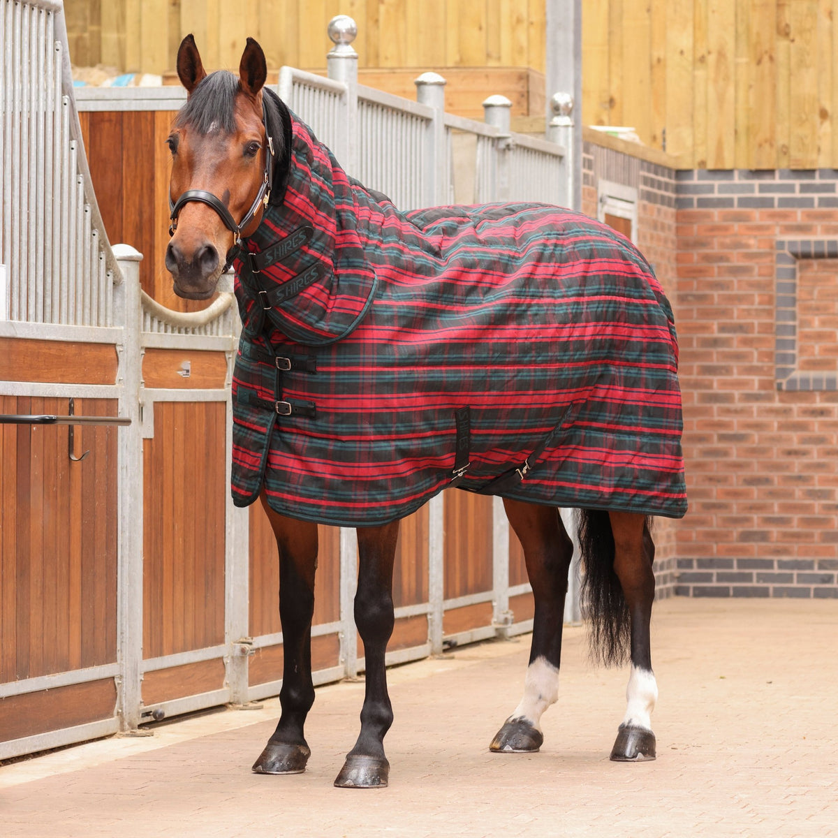 Tempest Plus 200 Stable Combo Rug - Red Tartan - Nags Essentials
