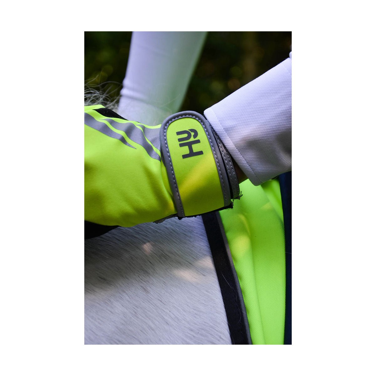 Hy Reflector Riding Gloves - Nags Essentials